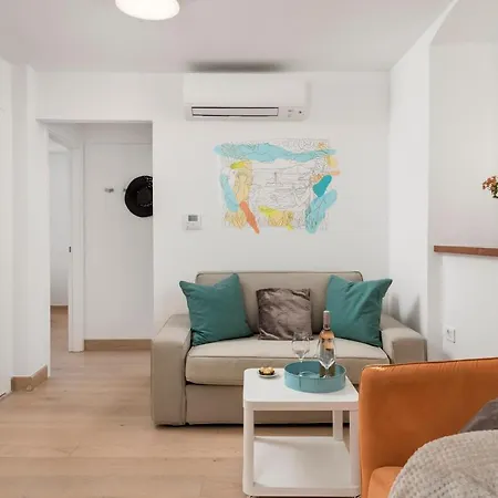Beautiful House On The Seaside Apartment